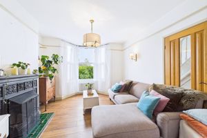 Sitting Room- click for photo gallery